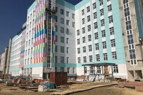 На севере Тамбова новая поликлиника готова на 80 процентов