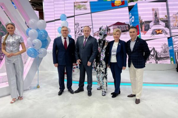 Максим Косенков поделился впечатлениями от выставки «Россия»
