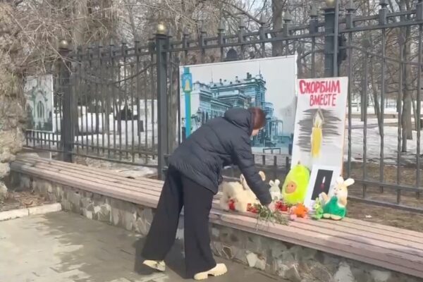 В  Тамбове образовался стихийный мемориал по погибшим в теракте