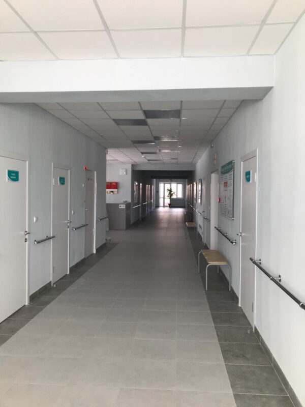 Обновленный коридор в больнице №4 Тамбова. Фото правительства Тамбовской области