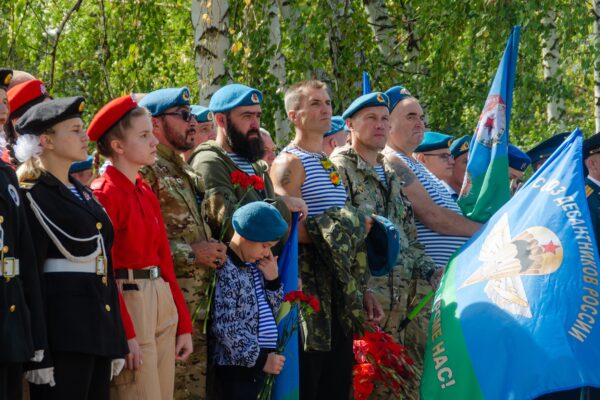«Это, сынок, десантники»: в Тамбове отметили день ВДВ