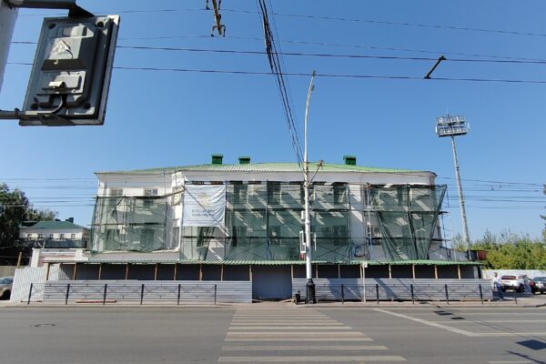 Представители горадминистрации обсудили с предпринимателями архитектурный облик торговых помещений