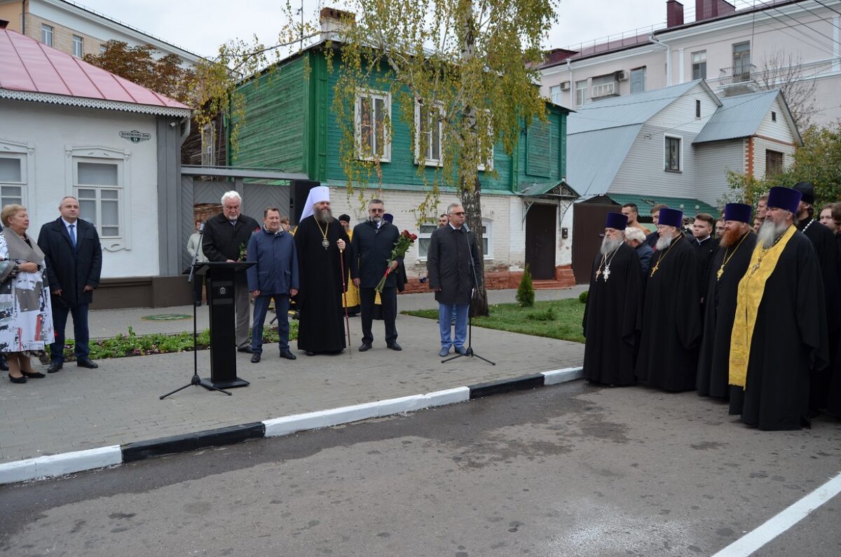 На церемонии открытия памятника святителю Луке Крымскому в Тамбове