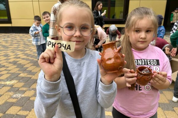 Более 200 школьников Тамбова познакомились с гончарным промыслом из знаменитой Федоровки