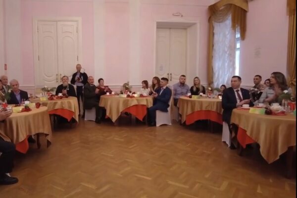 В Тамбове поздравили самые дружные и крепкие семьи города с наступающими праздниками