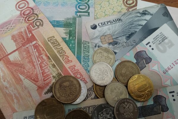 Тамбовчане вернули в оборот почти 2,5 миллиона рублей