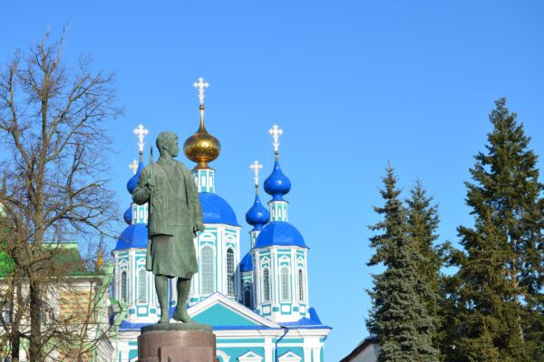 В Тамбове приступили к реставрации памятника Зое Космодемьянской