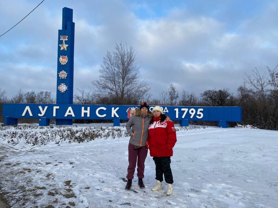Фото волонтерской группы "Vсе СВОи"