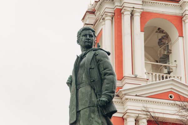 Сегодня во всех городах и районах региона отмечают День тамбовских героев