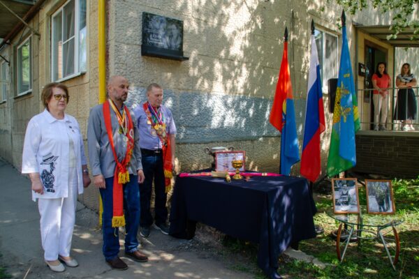 В Тамбове увековечили память советского легкоатлета Николая Дутова