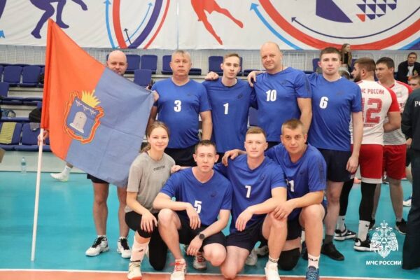 Тамбовская команда МЧС вошла в финал соревнований ЦФО по волейболу