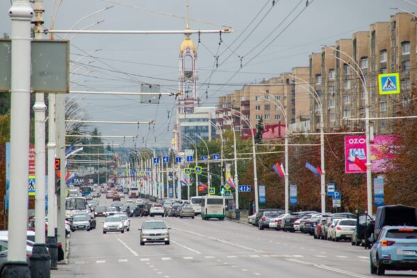 Названия кафе и магазинов в Тамбове обяжут писать на русском языке