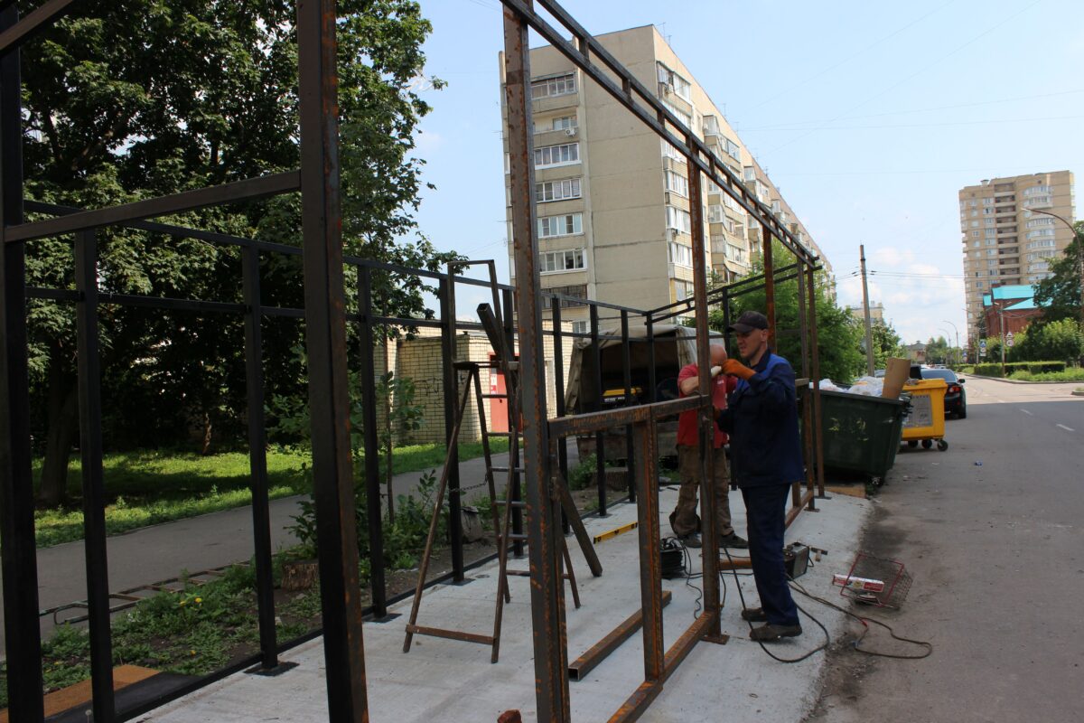 Обустройство новой контейнерной площадки на ул.С.-Ценского, 12