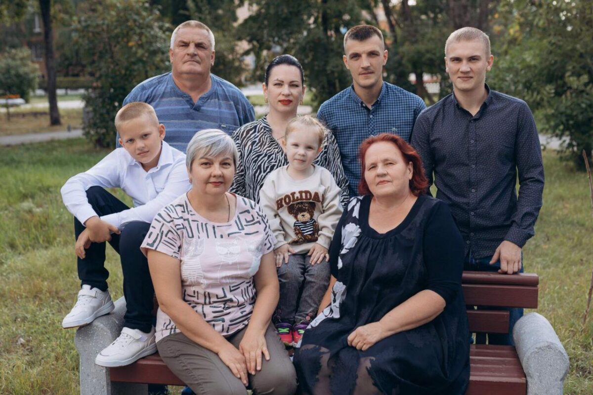 Большая семья Звонарёвых. Фото из семейного архива