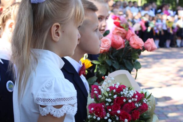 Евгений Первышов поздравил тамбовских школьников с Днем знаний