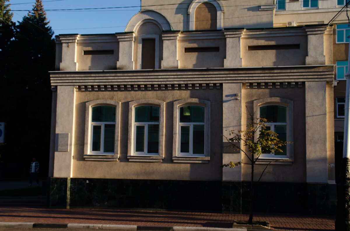 Дом, где жил Илья Шатров