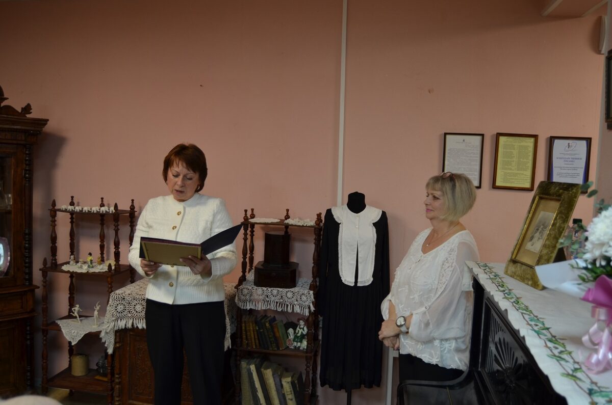 Приветственный адрес от главы администрации Тамбова Максима Косенкова зачитала председатель Комитета культуры городской администрации Лариса Литовкина