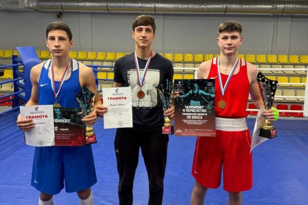 Студенты Тамбовской духовной семинарии стали чемпионами области по боксу