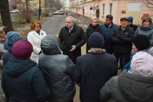 Максим Косенков обсудил с жителями центра Тамбова насущные проблемы