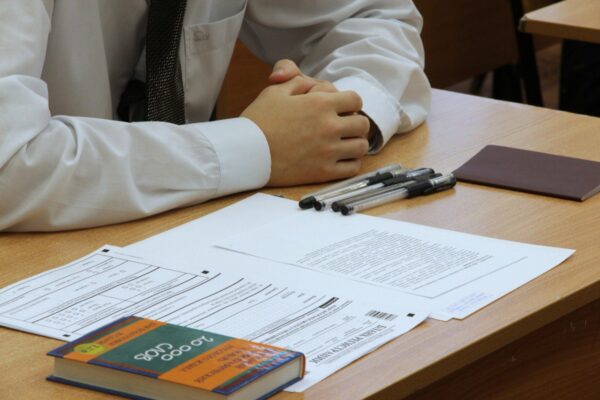 Названа самая популярная тема итогового сочинения у тамбовских школьников