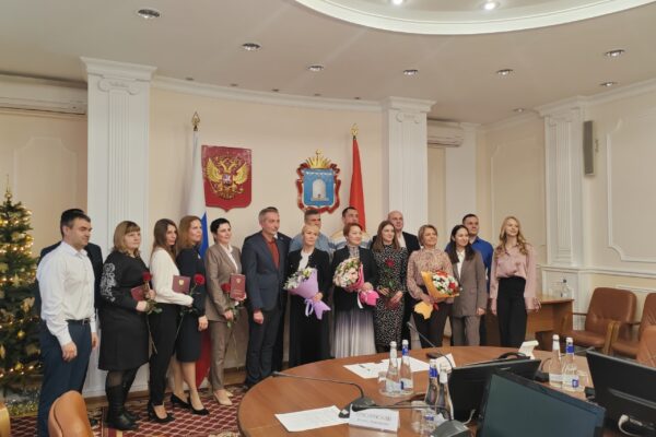 Управленцам тамбовских предприятий вручили дипломы