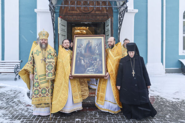 В Тамбове проводили мироточивую икону Божией Матери «Всех скорбящих Радость»