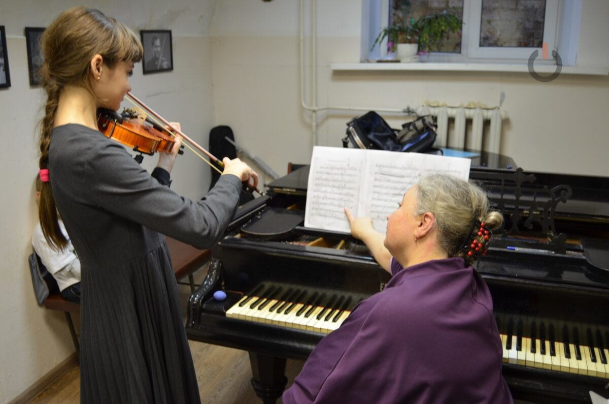 Дарья Дёмина и педагог Людмила Анатольевна Демёхина