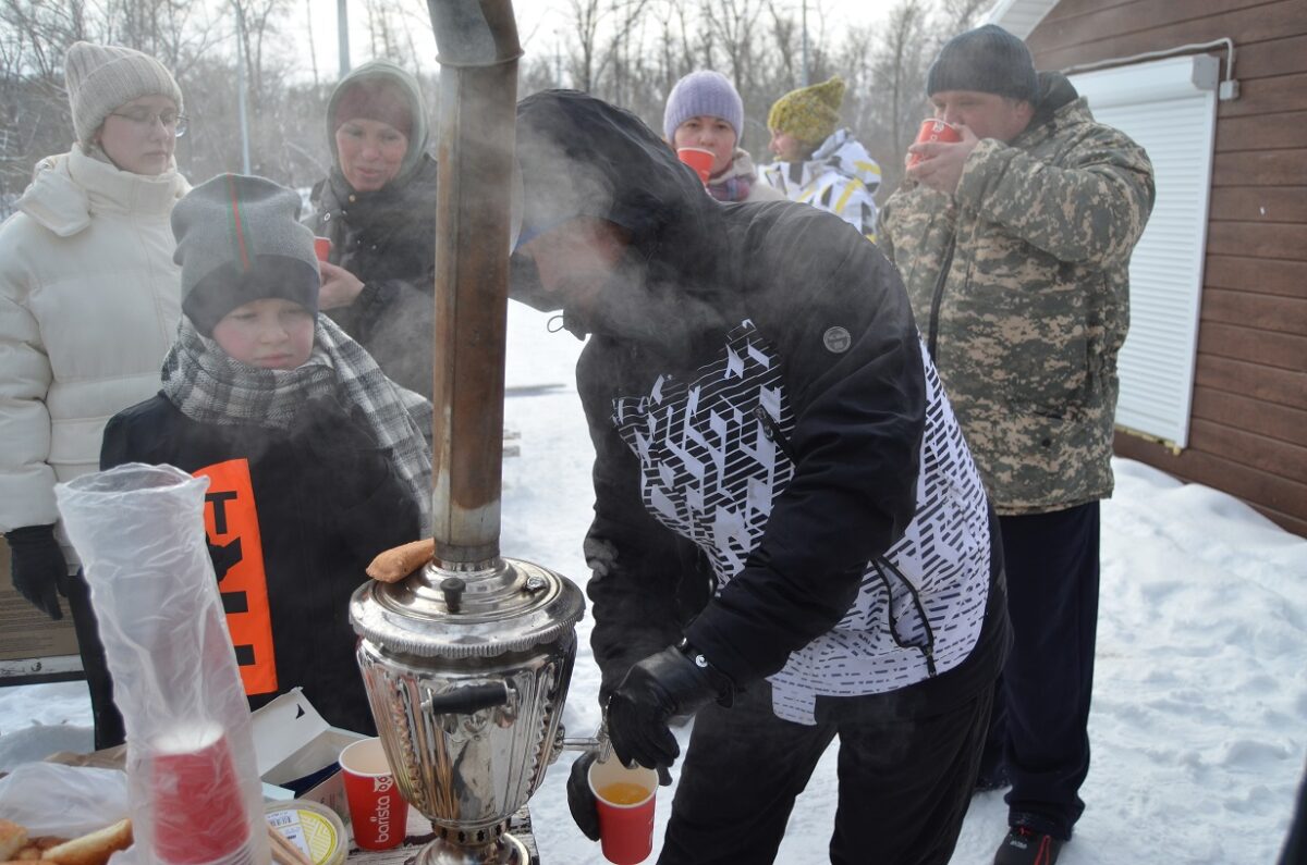 У самовара – все вместе