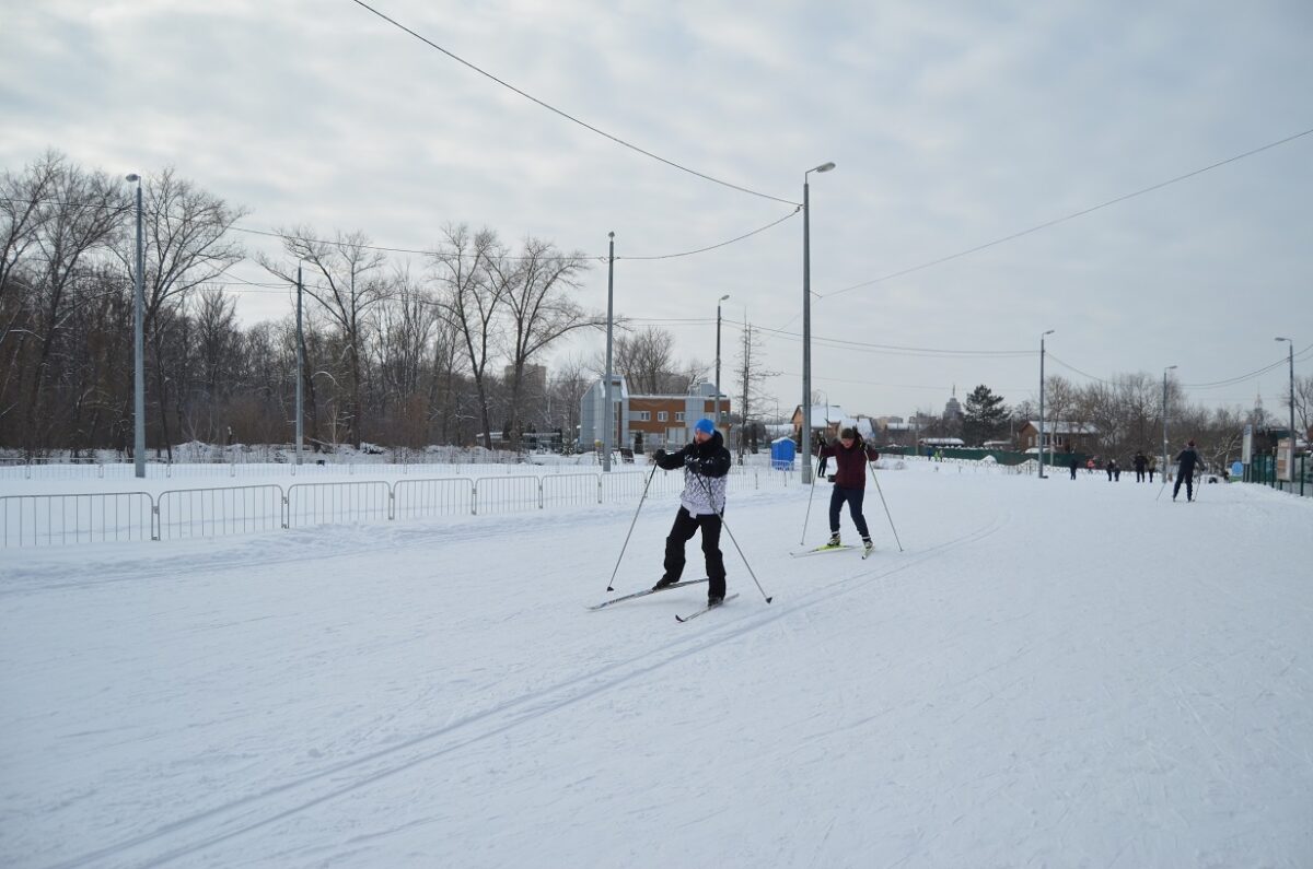 Отец Димитрий Пимкин подает пример