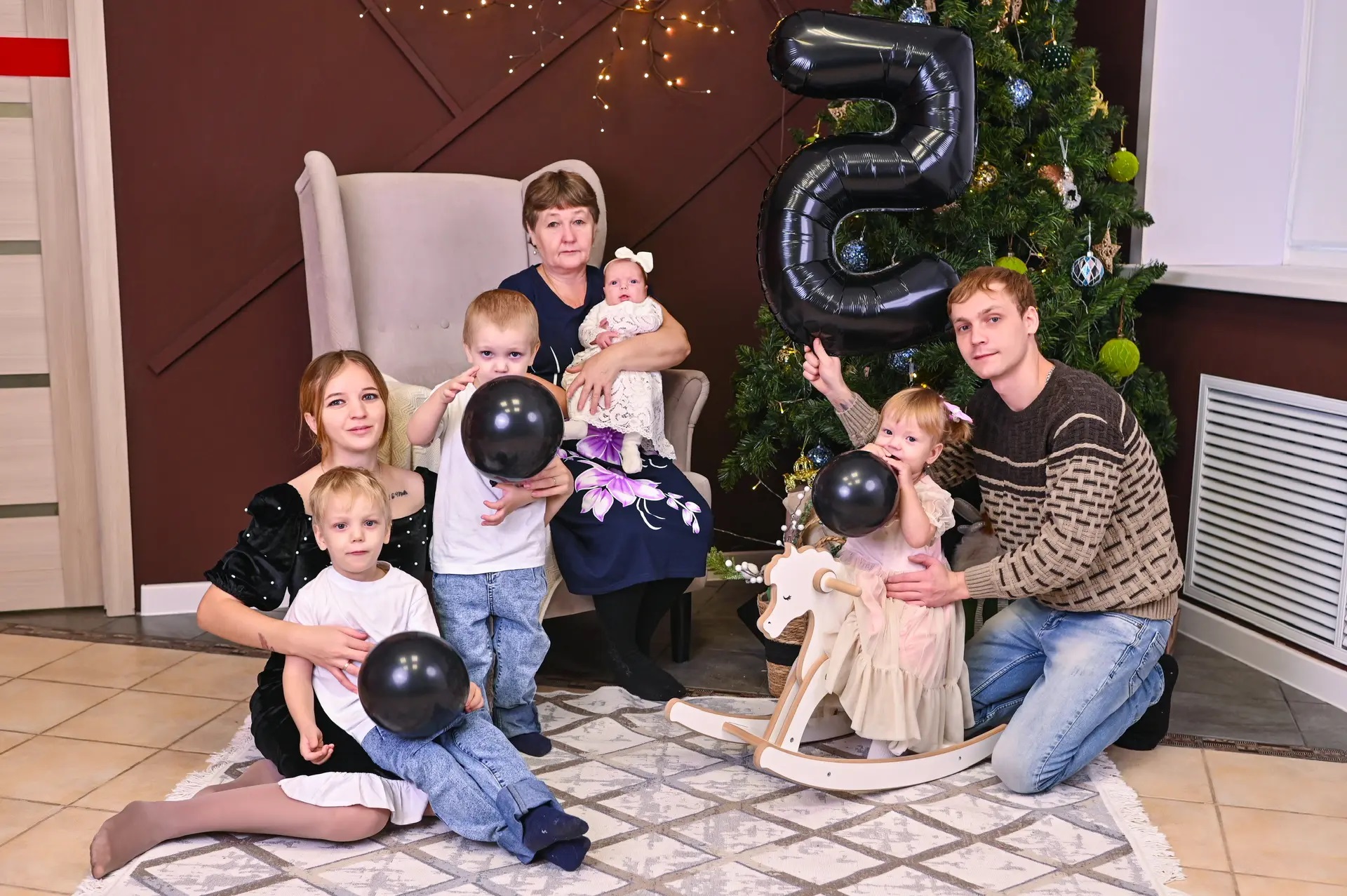 Четыре – это счастье: как молодая семья Ураковых из Тамбова решила стать многодетной