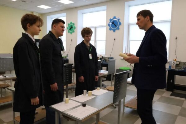 Более 300 тамбовских студентов и школьников участвуют в чемпионате «Профессионалы»