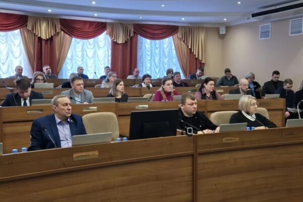 Депутаты Тамбовской гордумы активно включаются в диалог между горожанами и УК
