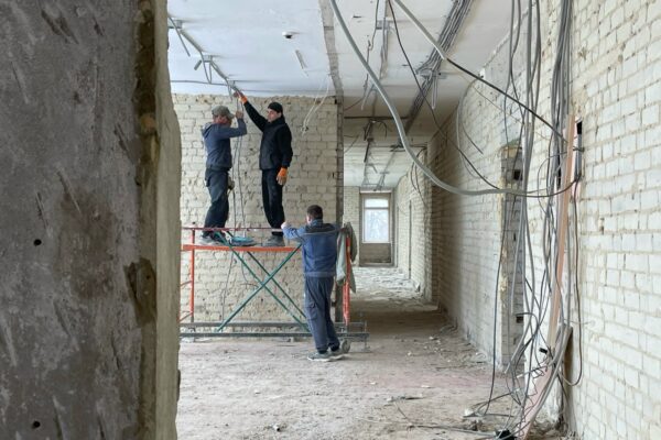 Ремонтные работы Центра образования №13 в Тамбове идут согласно графику