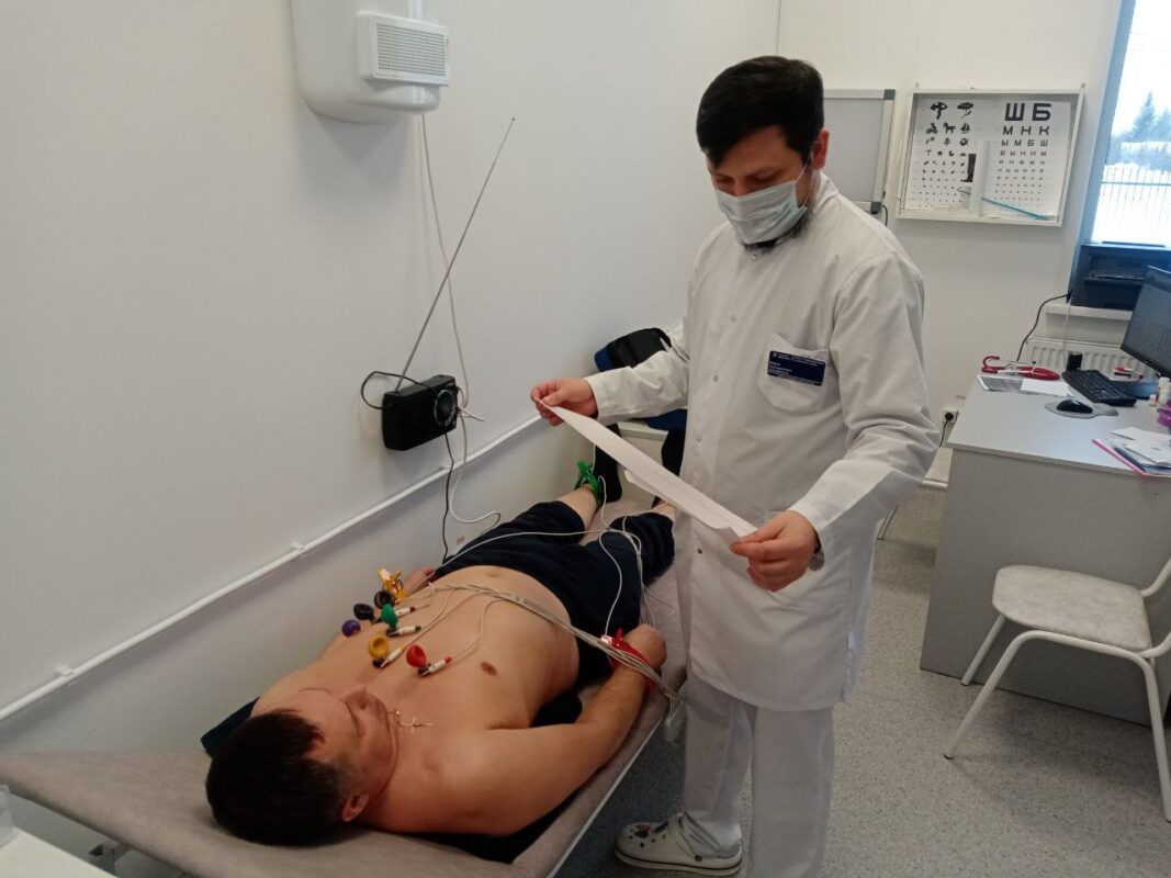 Терапевт использует возможности теле-медицины