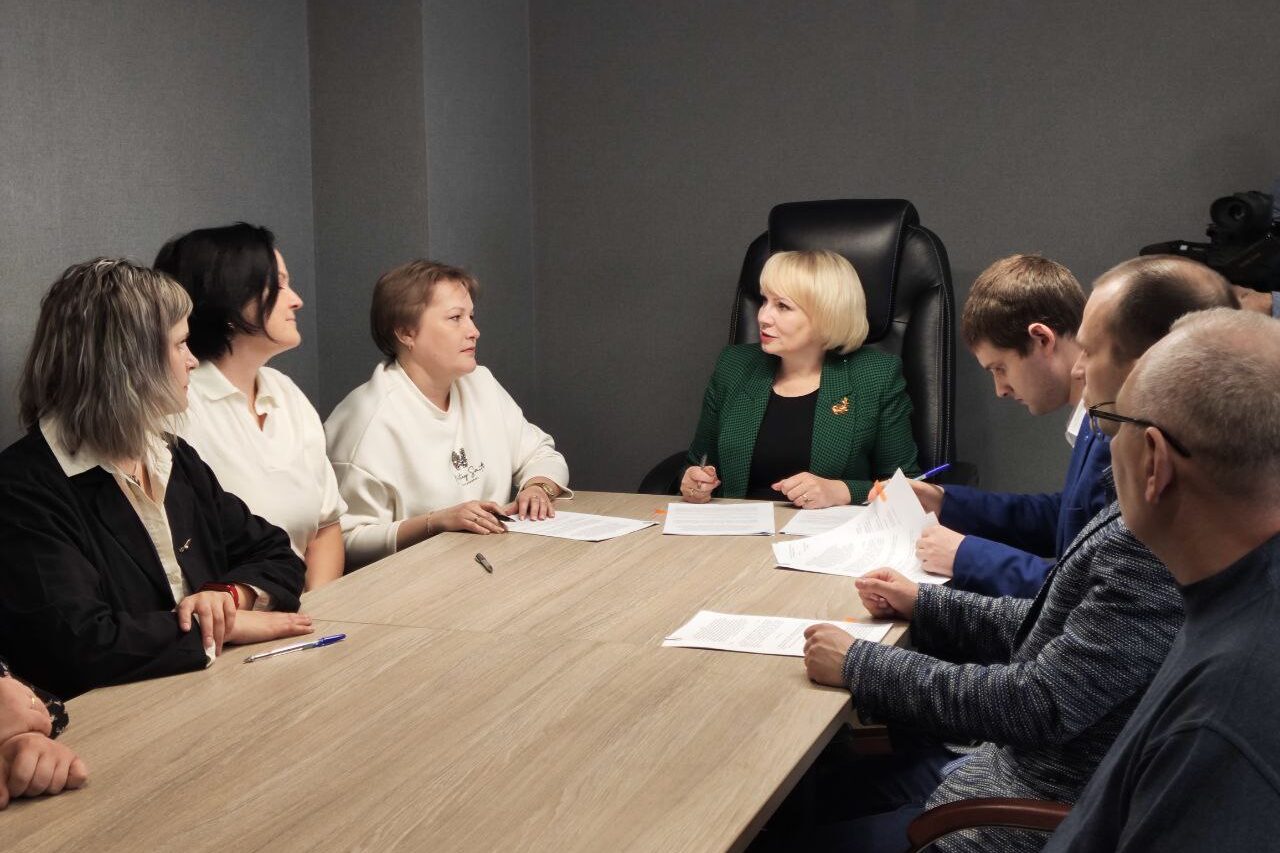 В Тамбовской области первые 11 земских врачей и фельдшеров заключили договоры с минздравом