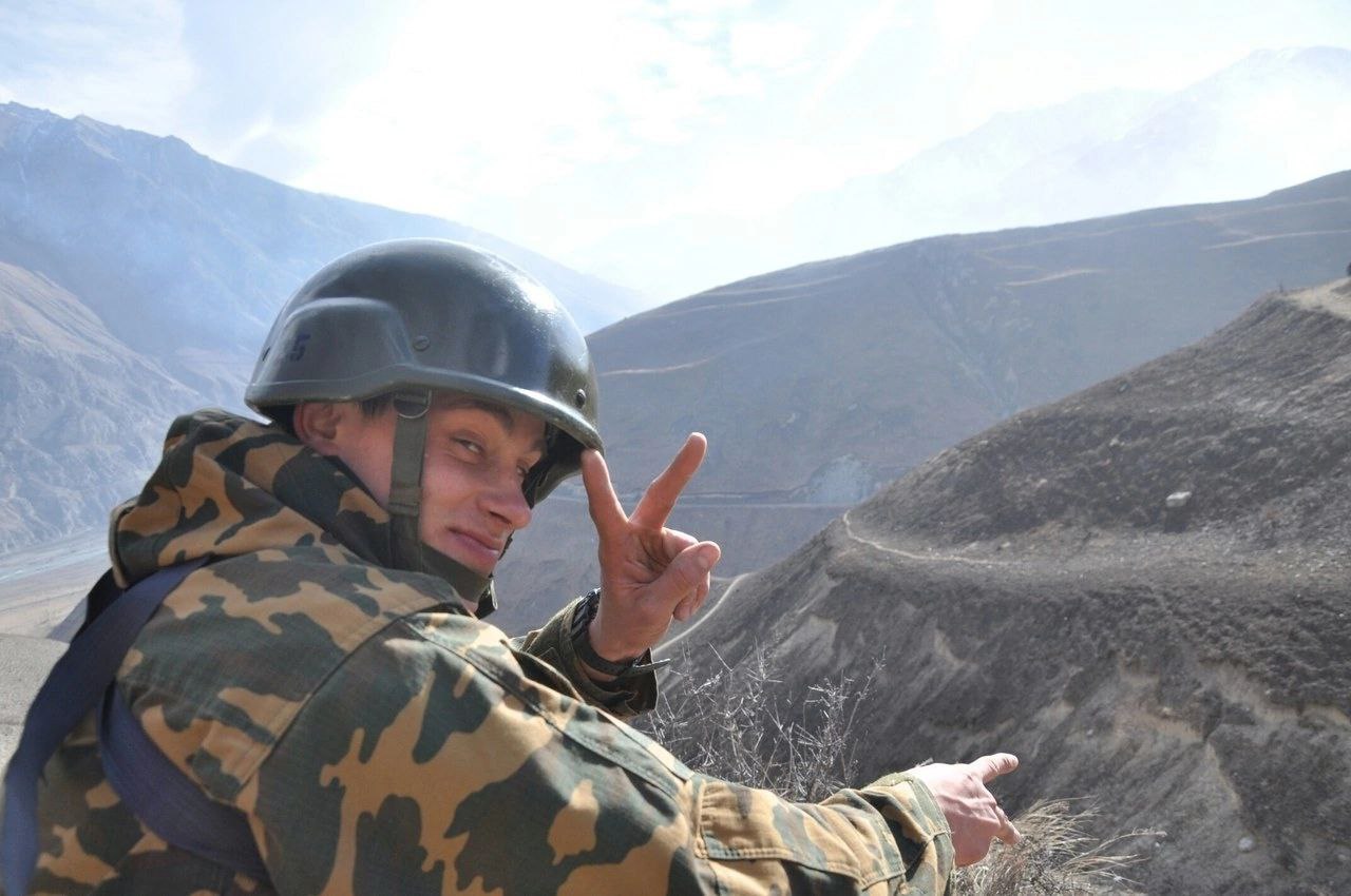 Вдова Героя России Артура Лапшина рассказала, почему о нем до сих пор пишут книги