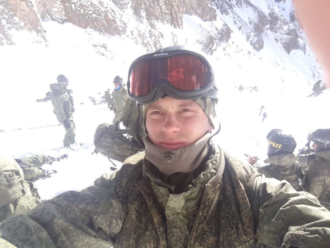 Герой России гвардии прапорщик Артур Лапшин. Фото из семейного архива 