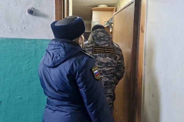 В Тамбове судебные приставы посетили пятерых алиментщиков