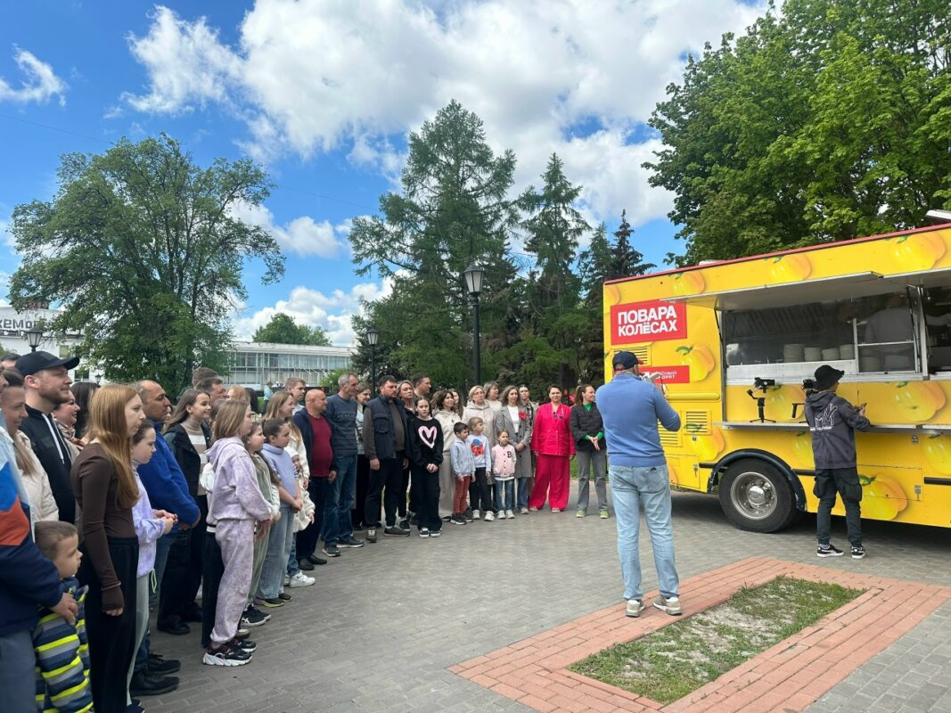"Повара на колесах" в Тамбове. Фото Станислава Дзасохова