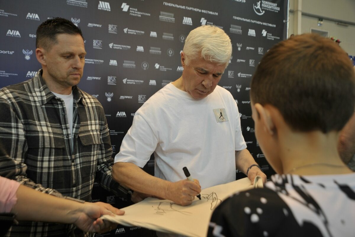 Евгений Ловчев(справа) и Игорь Семшов(слева)