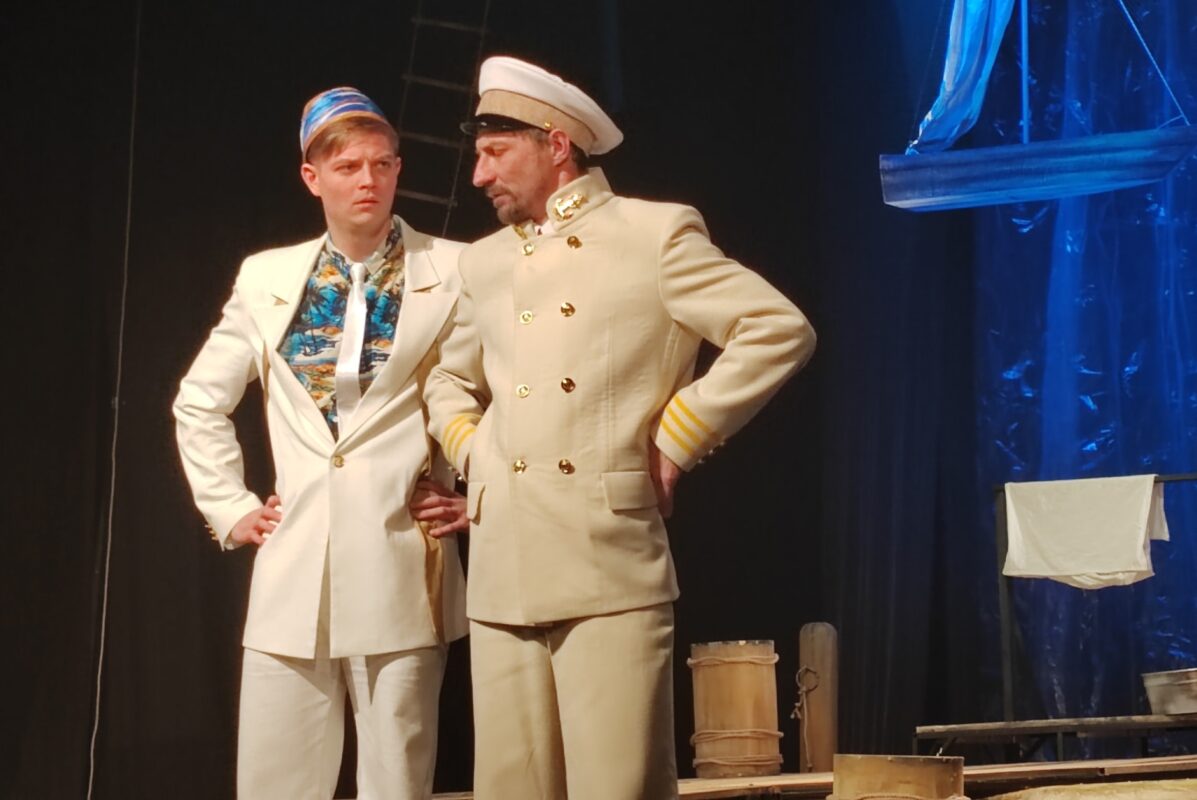 Спектакль "Плутни Скапена" на сцене ТМТ