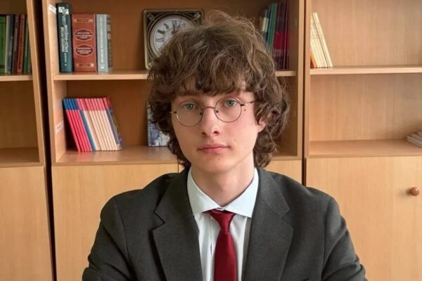 Девятиклассник из Тамбова готовится к финалу всероссийской олимпиады по французскому