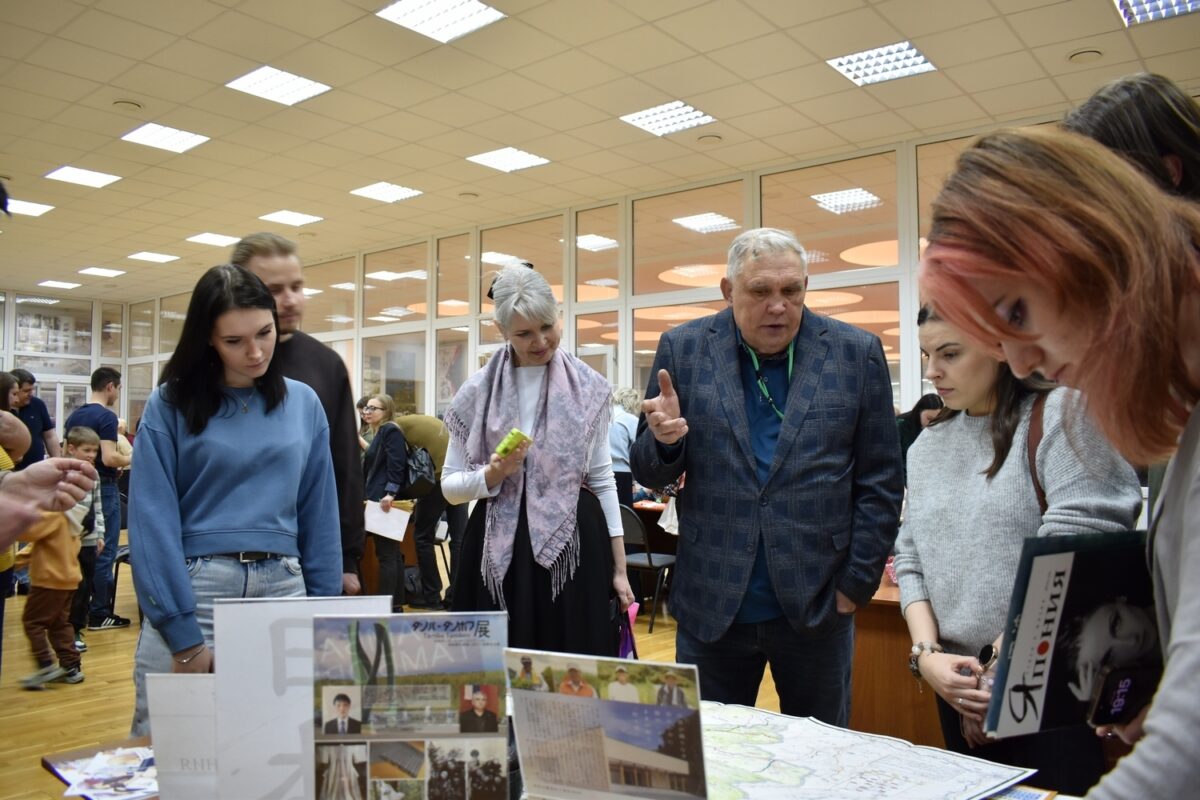 "Библионочь" собрала на одной площадке разные поколения