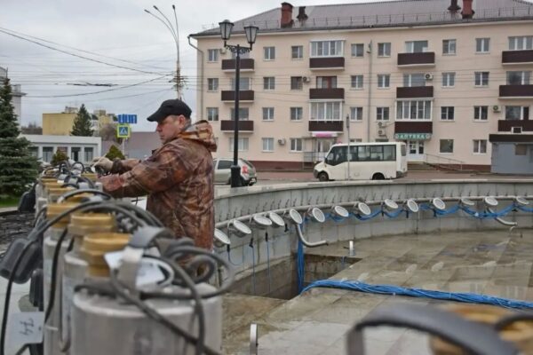 В фонтан на Привокзальной площади Тамбова встраивают 80 насосов
