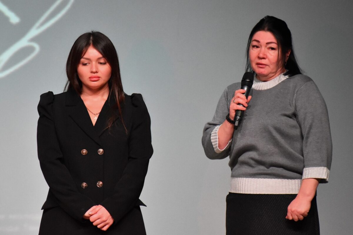 Семья Шмаковых. Фото городского Дома молодежи