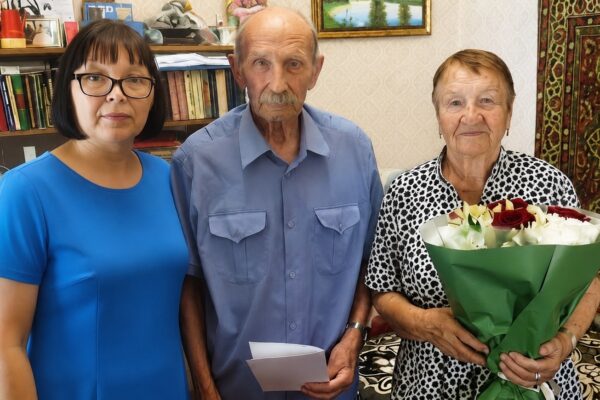 В Тамбове ветерана Николая Минкина поздравили с 90-летием