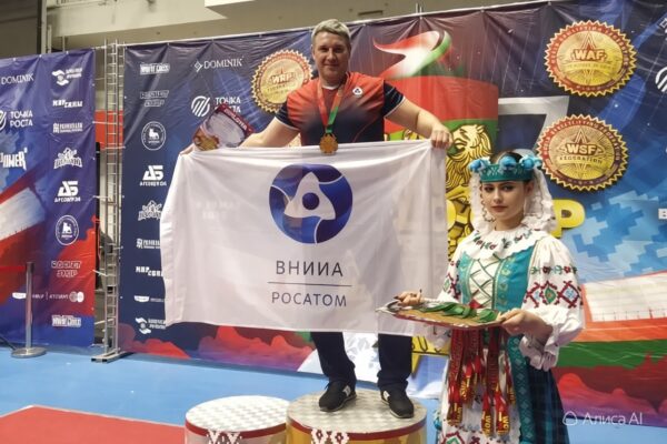 Тамбовчанин выиграл очередной этап Кубка мира по стритлифтингу