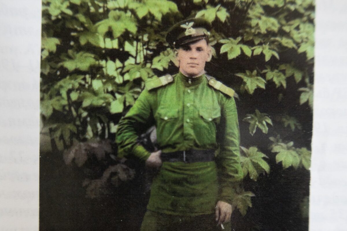 Александр Храмцов после окончания училища. Фото из личного архива