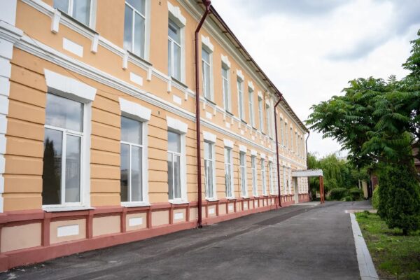 Портрет первого мэра Тамбова Валерия Коваля появится на стене обновленного лицея №21