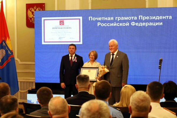 Первышов и Матушкин вручили государственные награды тамбовчанам в День России